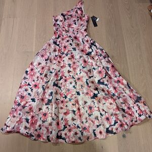 Beautiful Floral Pink and Navy Dress
